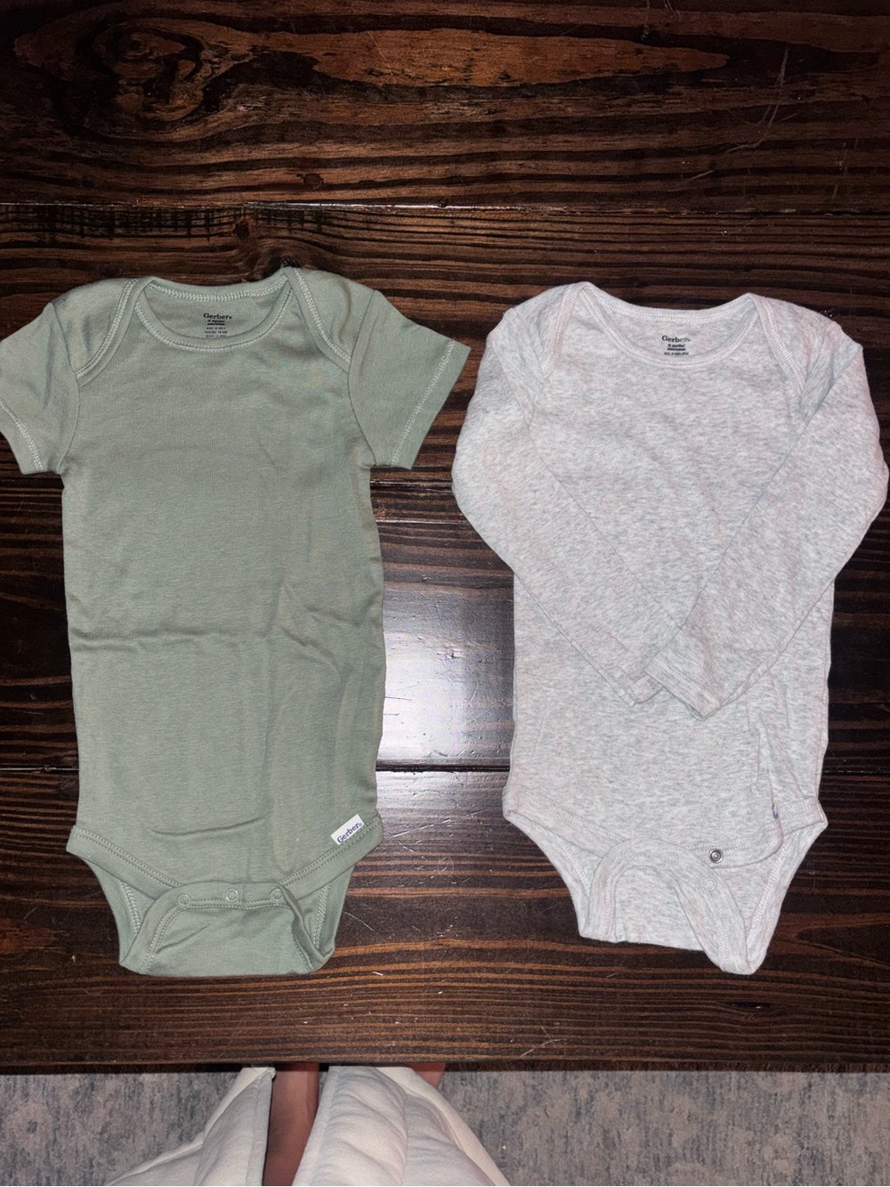 Gerber 12 month onesies bundle